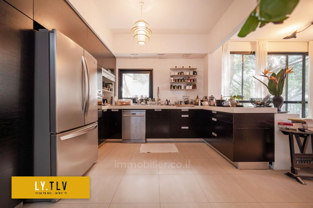 Wohnquartier Superbe duplex avec 45m2 de toit en plein coeur de tel aviv