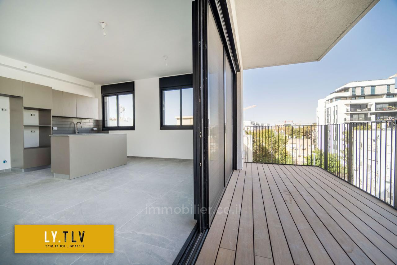 Quartier résidentiel Beau 4 pieces dans un nouvel immeuble du nouveau nord pres de la place basel avec mamad balcon et parking