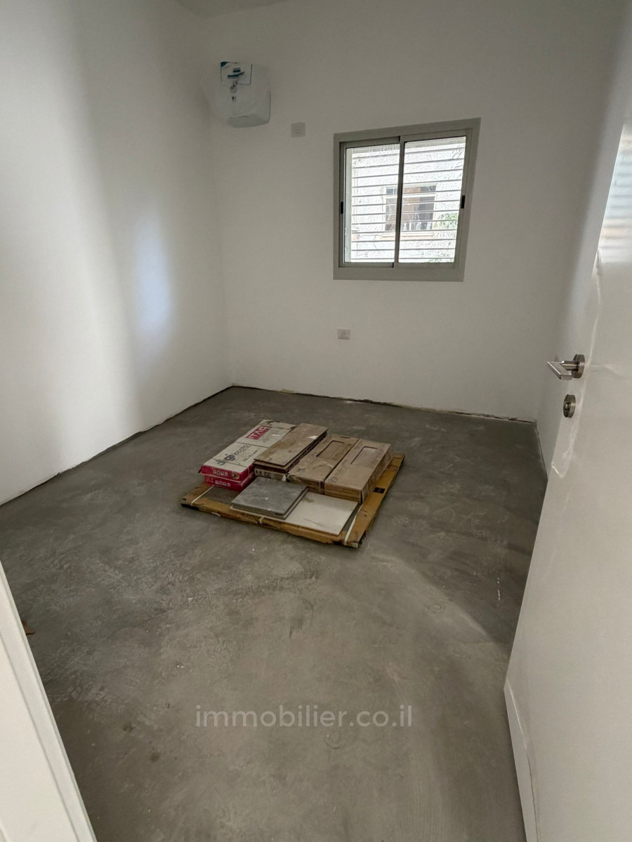 Residential quarter Superbe 3 pieces a soutine dans projet neuf avec parking et mamad