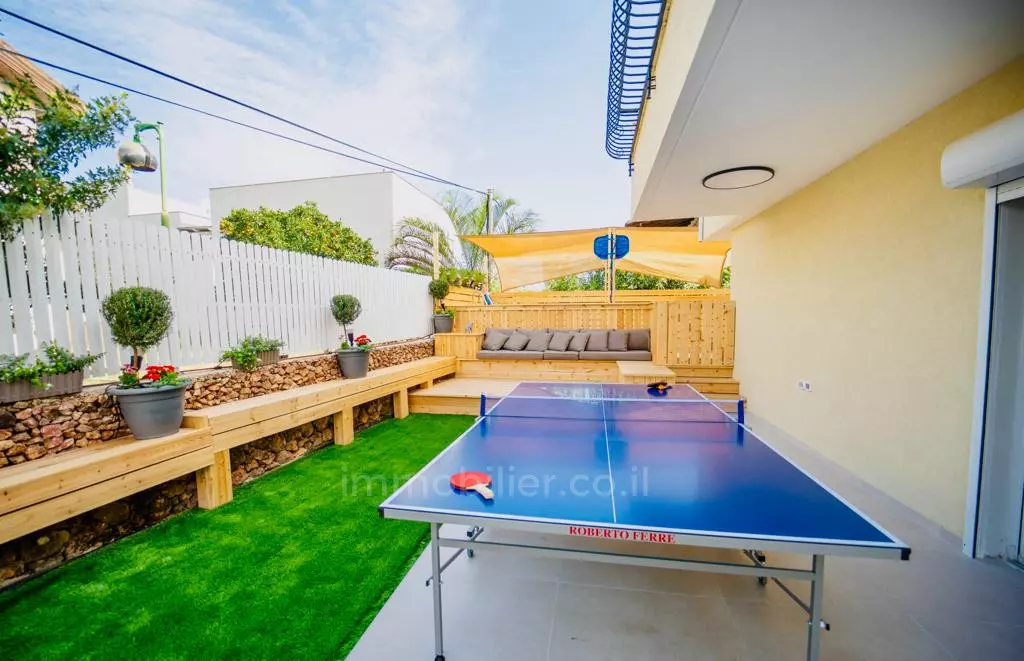 Villetta 9 stanze Hadera Distretto HaOtssar 809-IBL-3