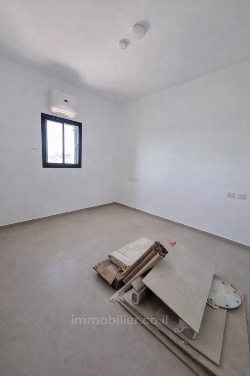 Жилой квартал 3 pieces neuf promoteur mekor haim