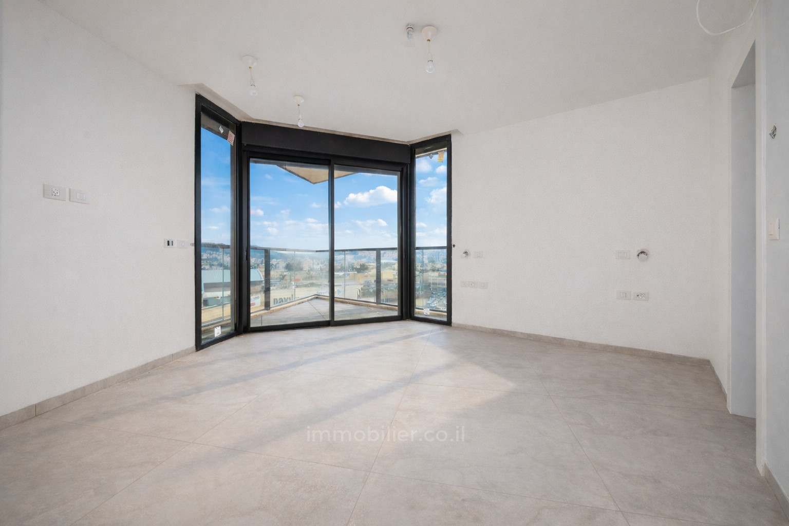 Quartier résidentiel 4 pièces neuf avec double terrasse &amp; vue panoramique – mekor haim