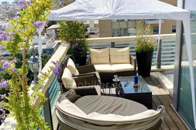 Wohnviertel A vendre duplex rooftop dexception tel aviv rue dizengoff