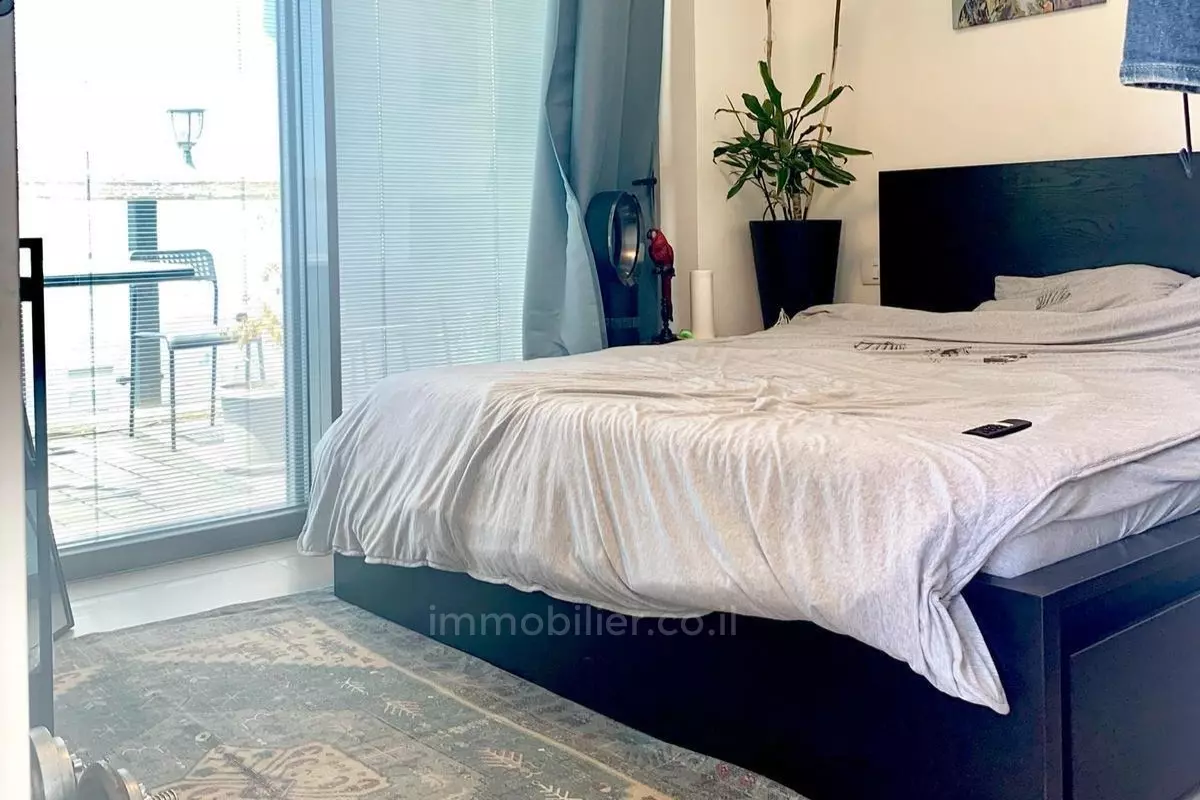 Apartamento 4 cômodos Tel Aviv Lev Tel-Aviv 828-IBL-136