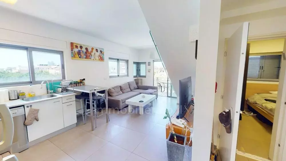 Apartamento 4 cômodos Tel Aviv Lev Tel-Aviv 828-IBL-136
