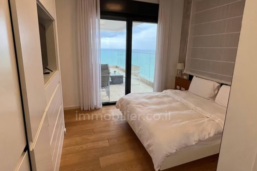Dzielnica mieszkaniowa Bat yam itzhak sadeh mini penthouse de standing avec vue mer panoramique