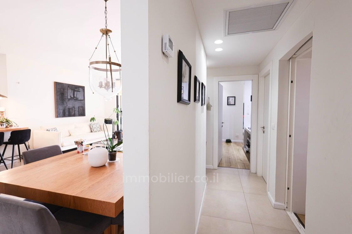 Quartier résidentiel À vendre – superbe appartement 5 pieces rehov mishpakhat malevski  - 
ir yamim (netanya)