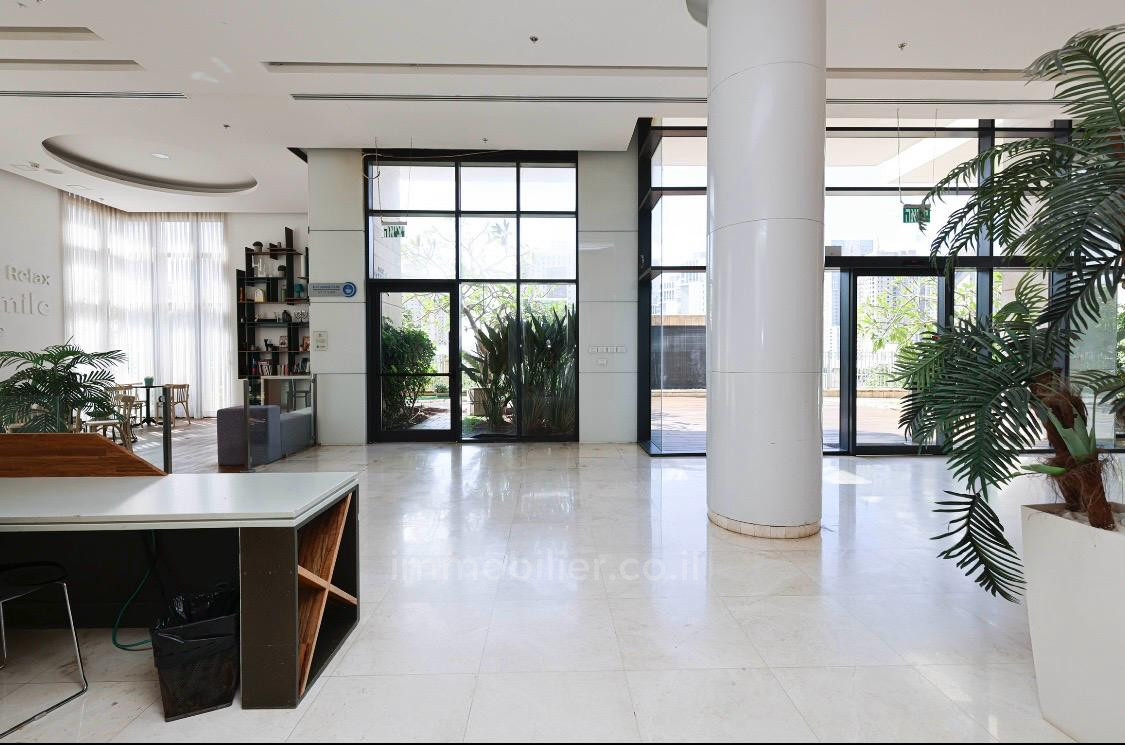 Quartier résidentiel À vendre – superbe appartement 5 pieces rehov mishpakhat malevski  - 
ir yamim (netanya)