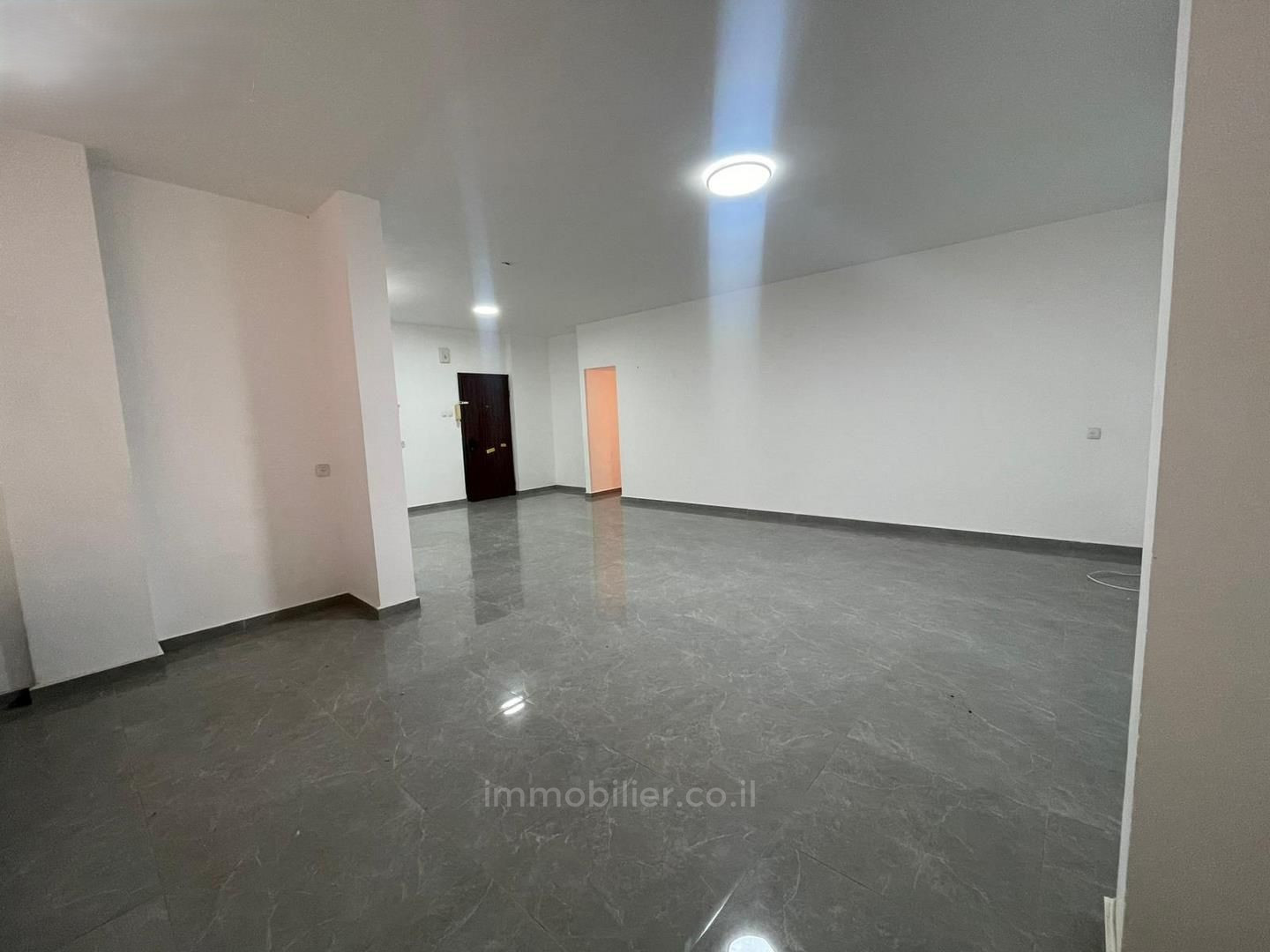 Quartier résidentiel À vendre | appartement 3 pieces a dizengoff – netanya special investisseur (projet pinoui-binoui avance)