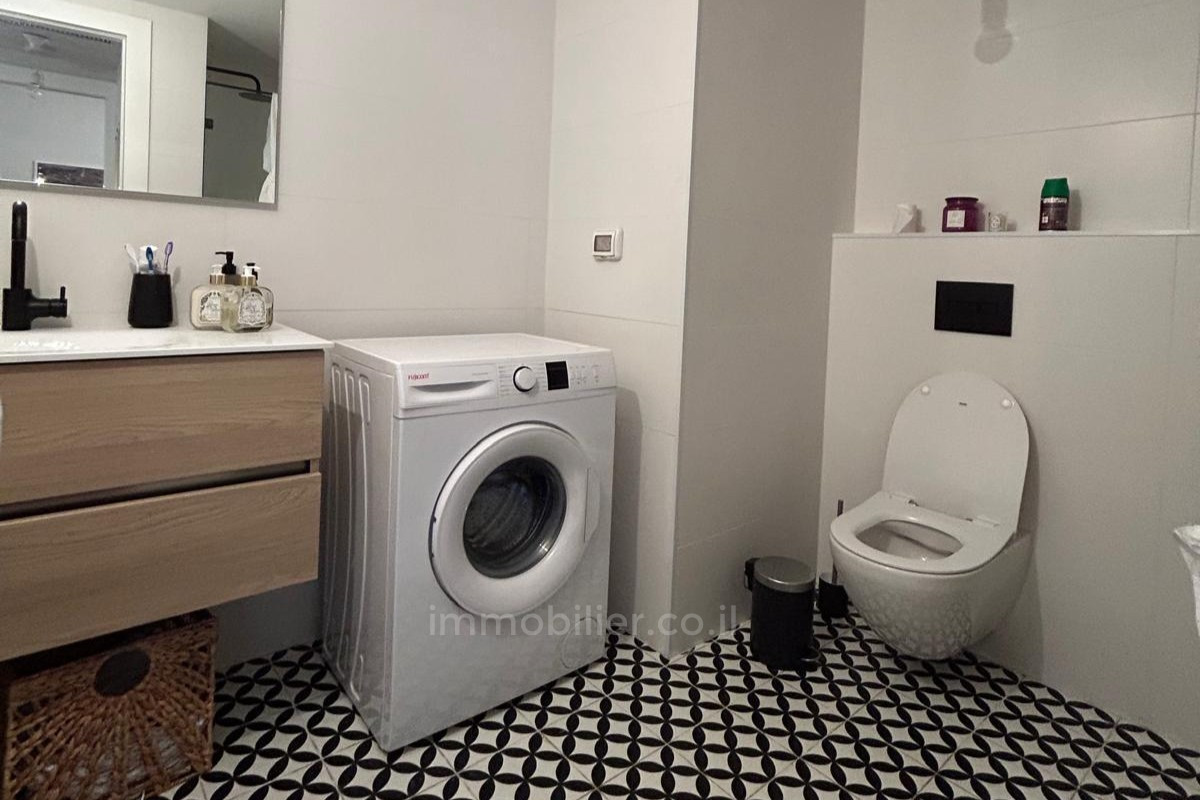 Wohnviertel Vivre comme dans un village au calme au coeur de lamerican colony 2 pieces balcon