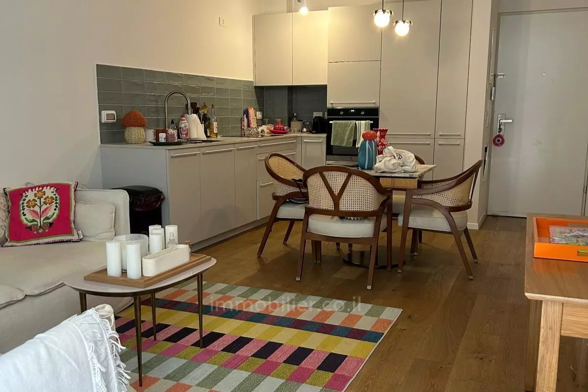 Appartamento 2 stanze Tel Aviv American colony 828-IBL-175