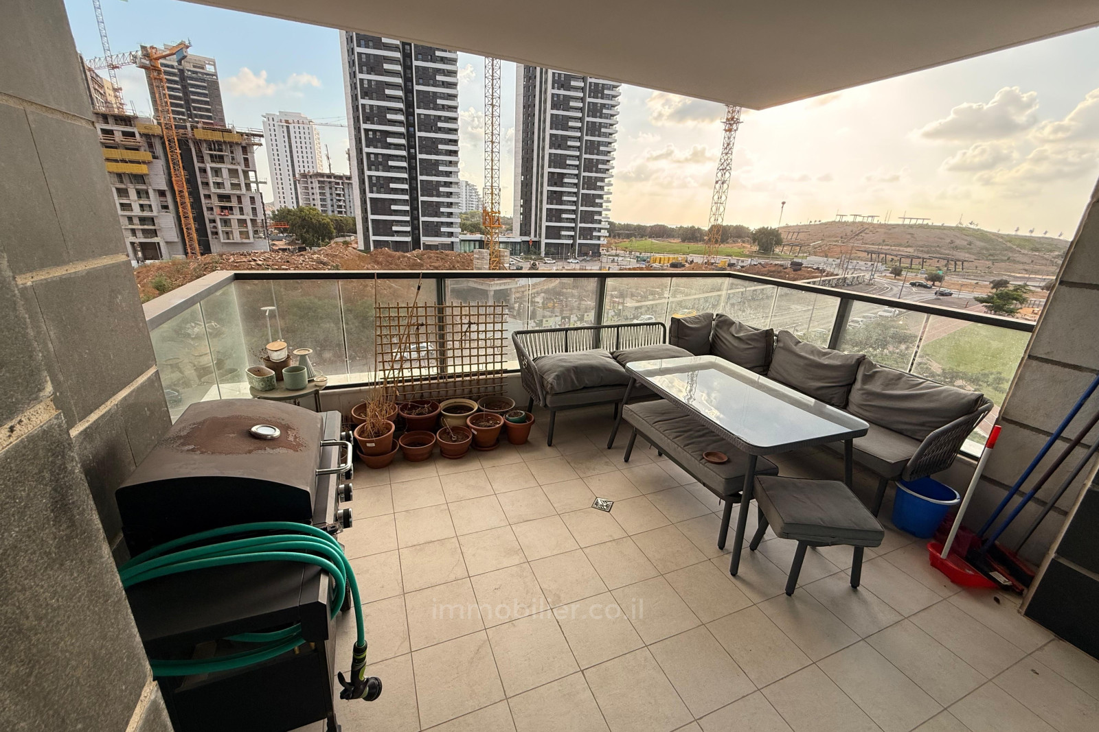Residential quarter Appartement 3 pieces rue ehud manor a bat yam 76m16m vue degagee