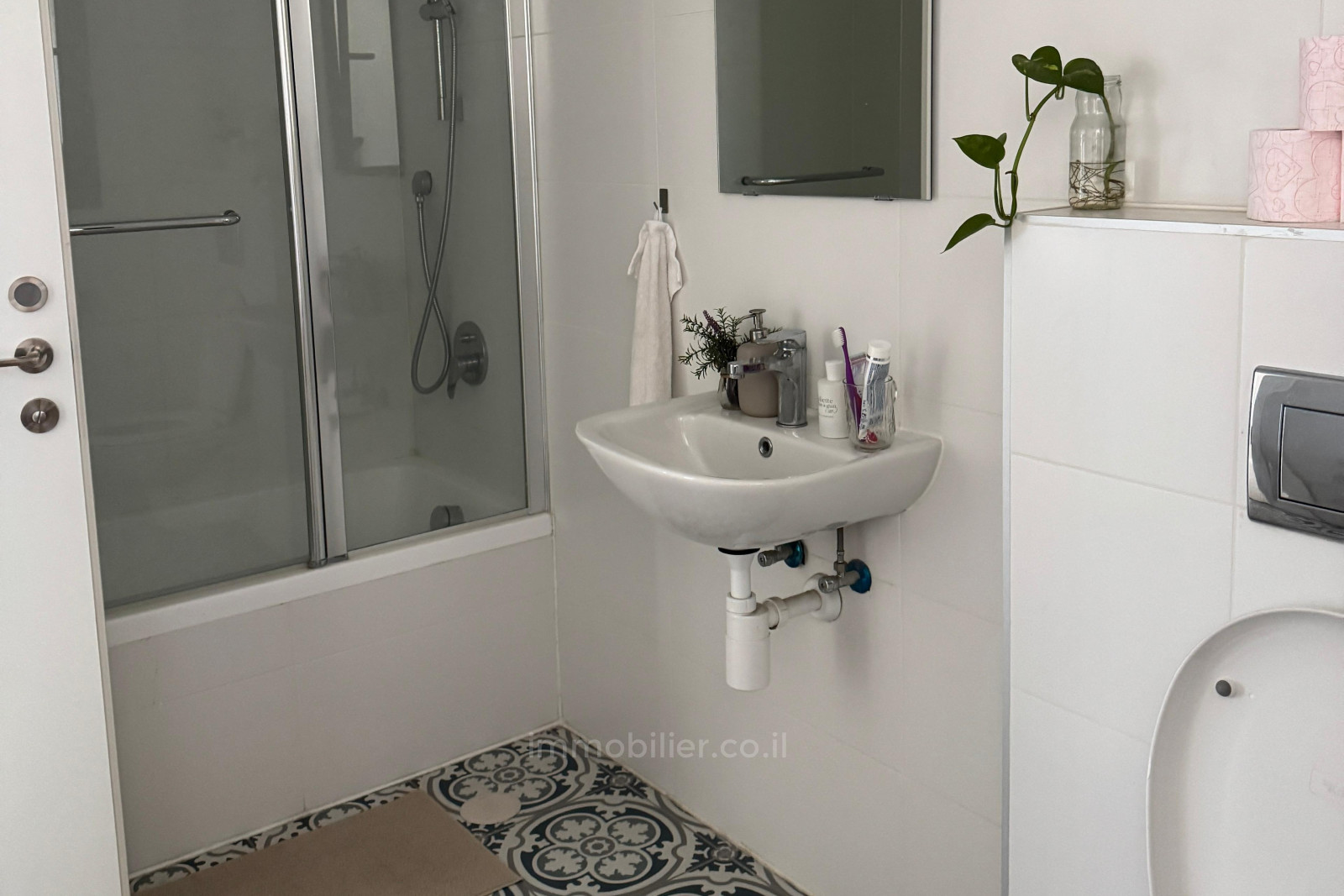 Residential quarter Appartement 3 pieces rue ehud manor a bat yam 76m16m vue degagee