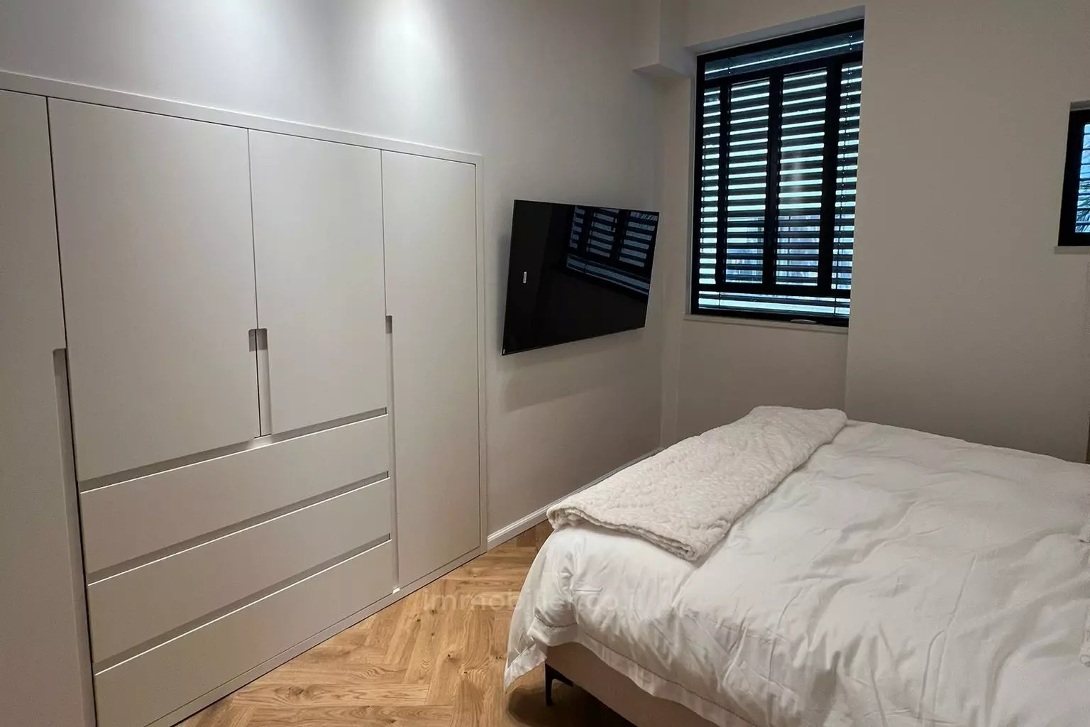 Apartamento 3 cômodos Tel Aviv Lev Tel-Aviv 828-IBL-92