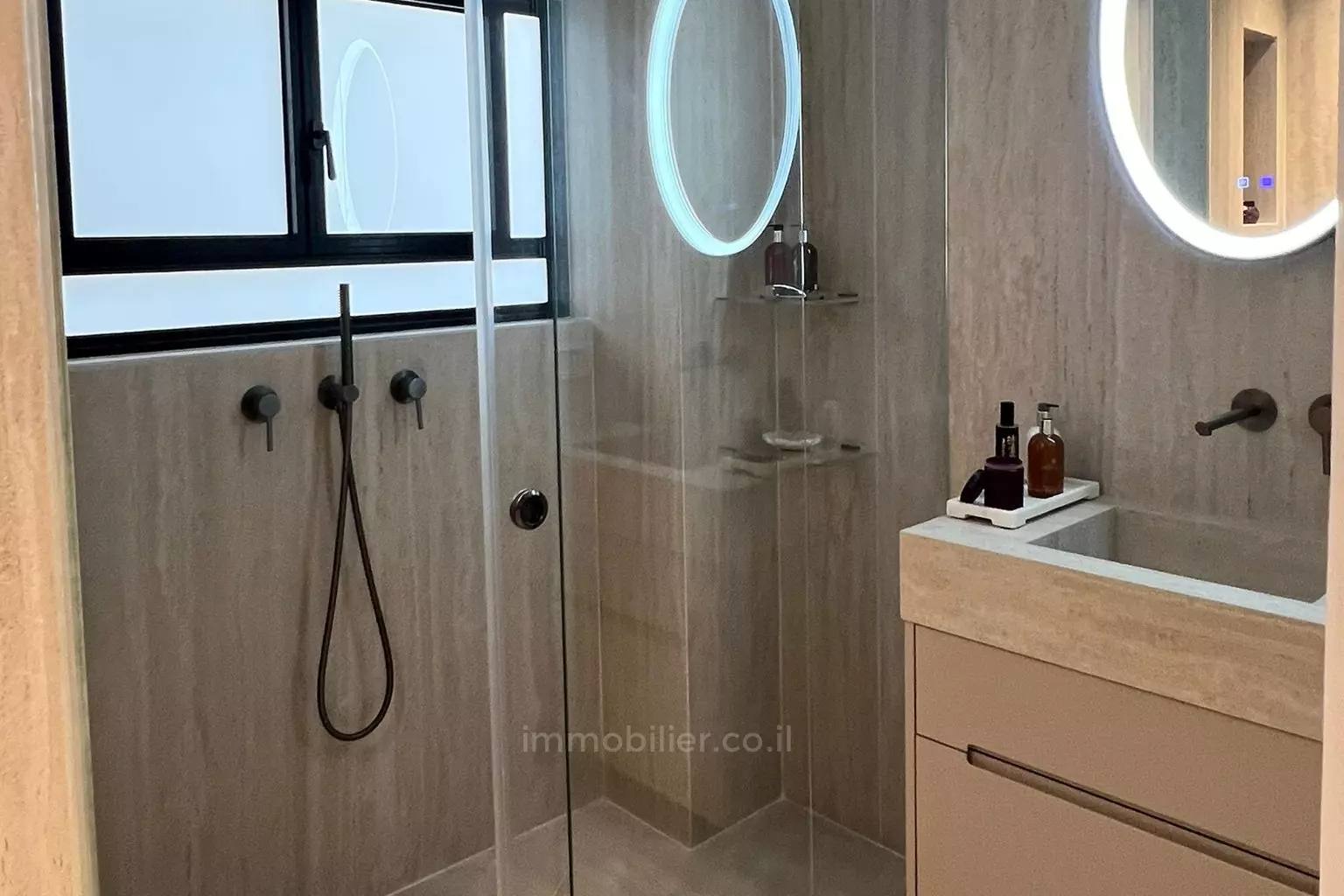 Квартира 3 комнат Tel Aviv Lev Tel-Aviv 828-IBL-92