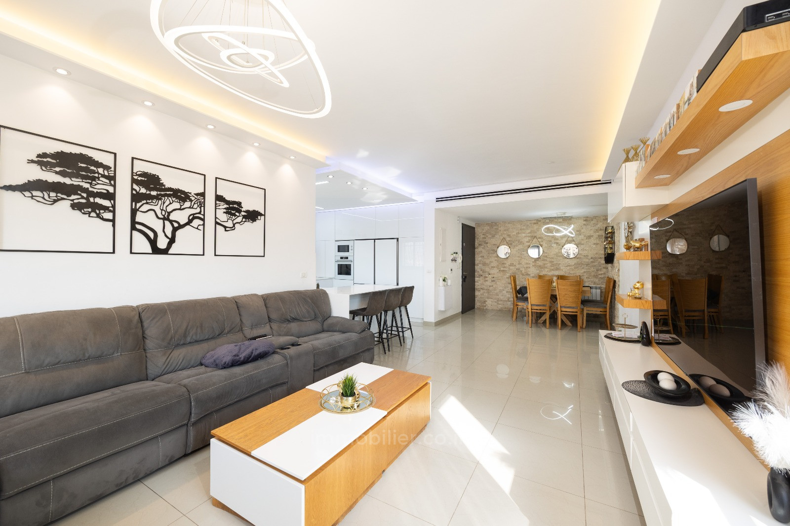 Жилой квартал Penthouse rare a har homa avec revenu passif et vue a couper le souffle