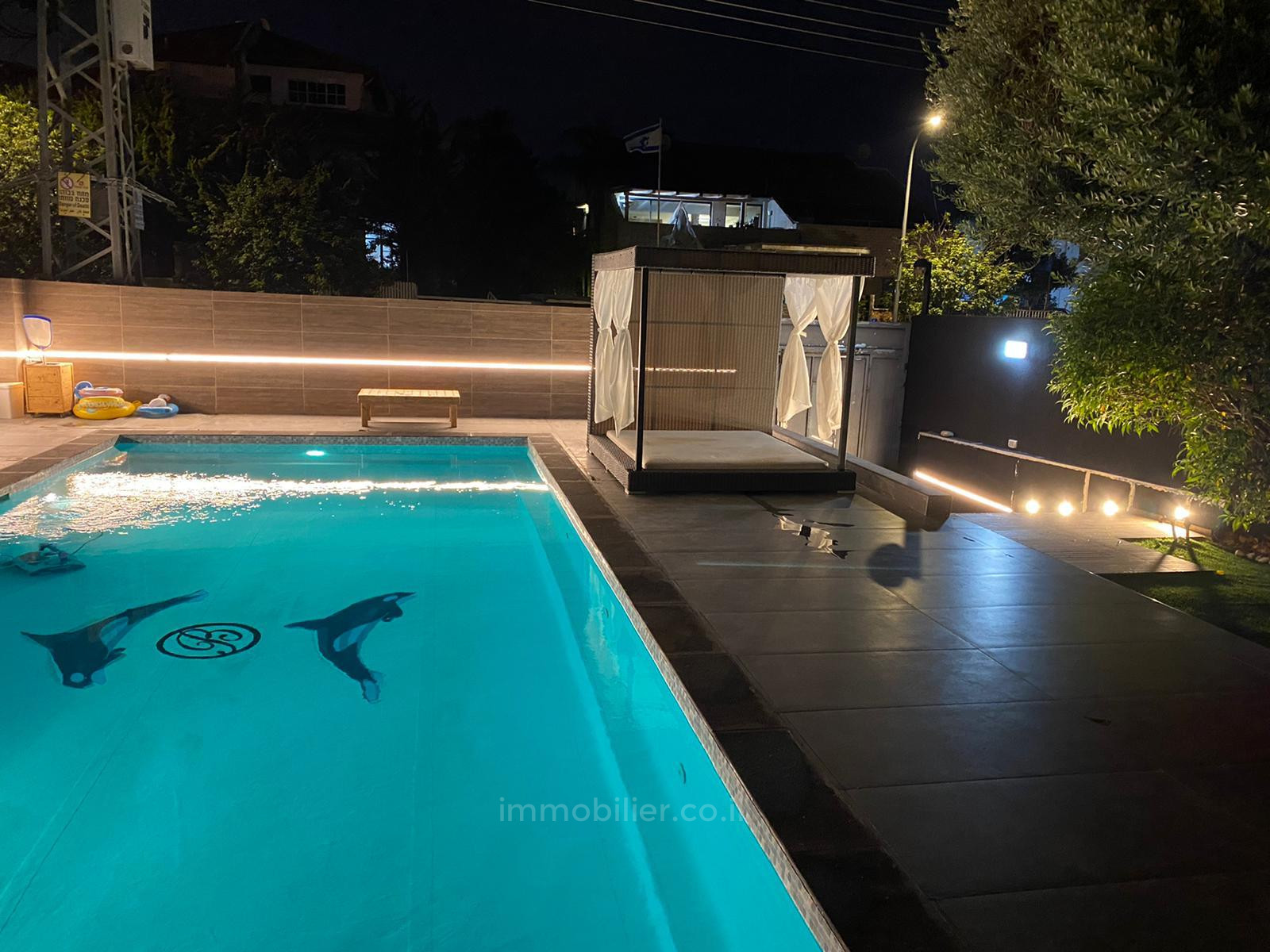 Wohnquartier Villa spacieuse avec piscine et jardin neve hof rishon lezion