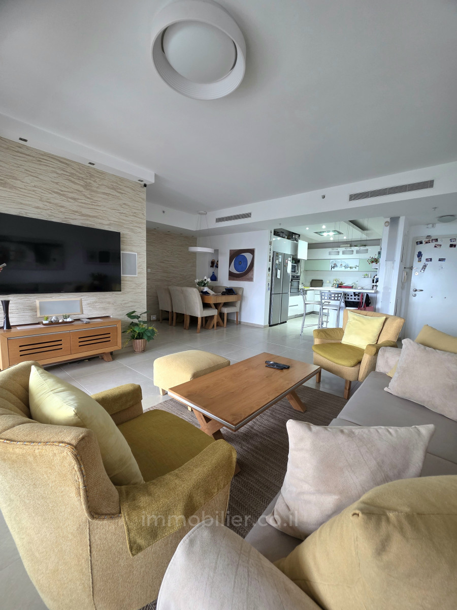 Wohnviertel Appartement 4 5 pieces avec vue mer dans le complexe gan hair bat yam