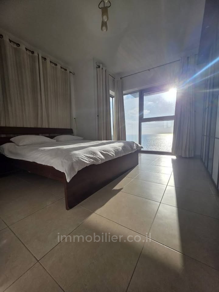 Жилой квартал A louer superbe appartement de 4 pieces spacieux et lumineux avec vue directe sur la mer