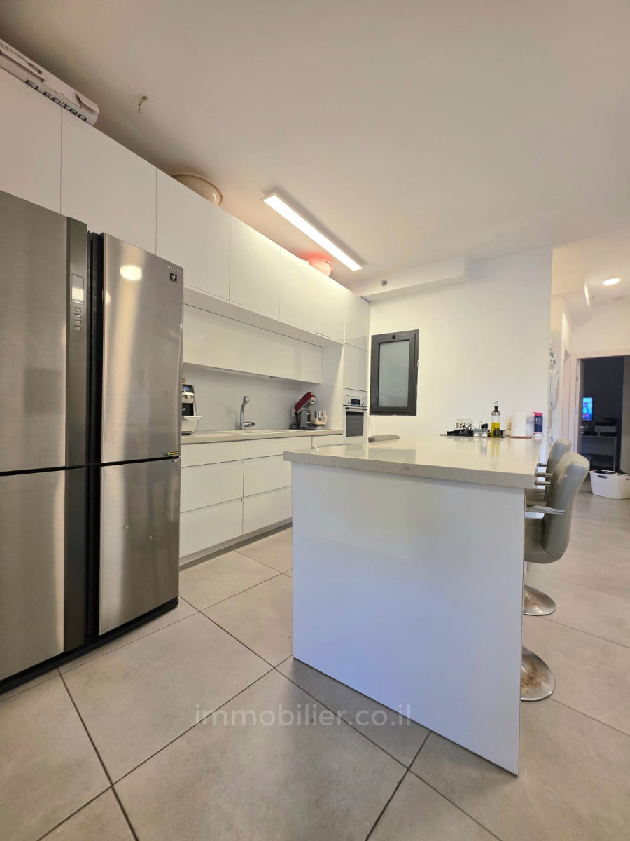Wohnquartier Appartement 3 pieces moderne a vendre emplacement ideal a bat yam