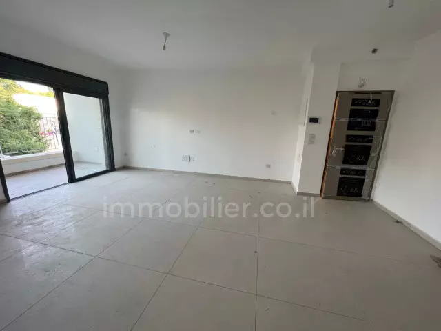 Apartamento 4 cômodos Jerusalém Moshava Germanit