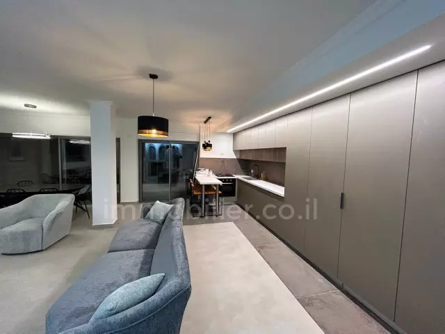 Apartamento 5 cômodos Jerusalém Baka