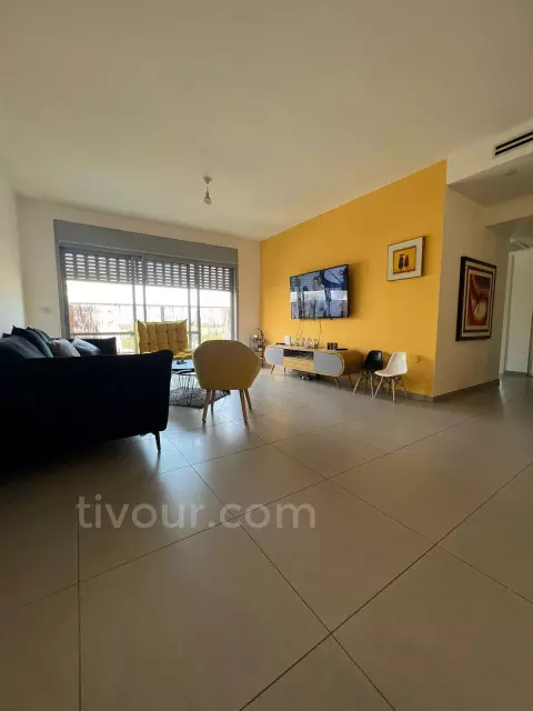 Apartamento 4 cômodos Netivot Kiryat Menahem