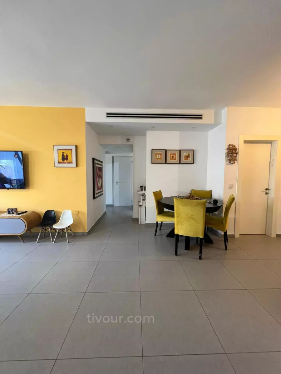 Apartamento 4 cômodos Netivot Kiryat Menahem 210-IBL-2000