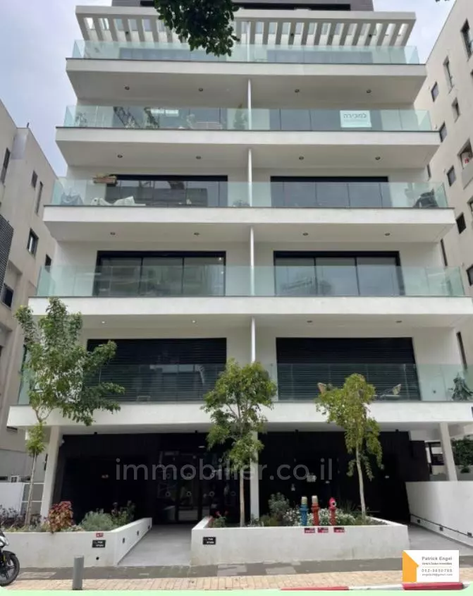 Apartamento 4 cômodos Tel Aviv Centro da cidade 232-IBL-3837