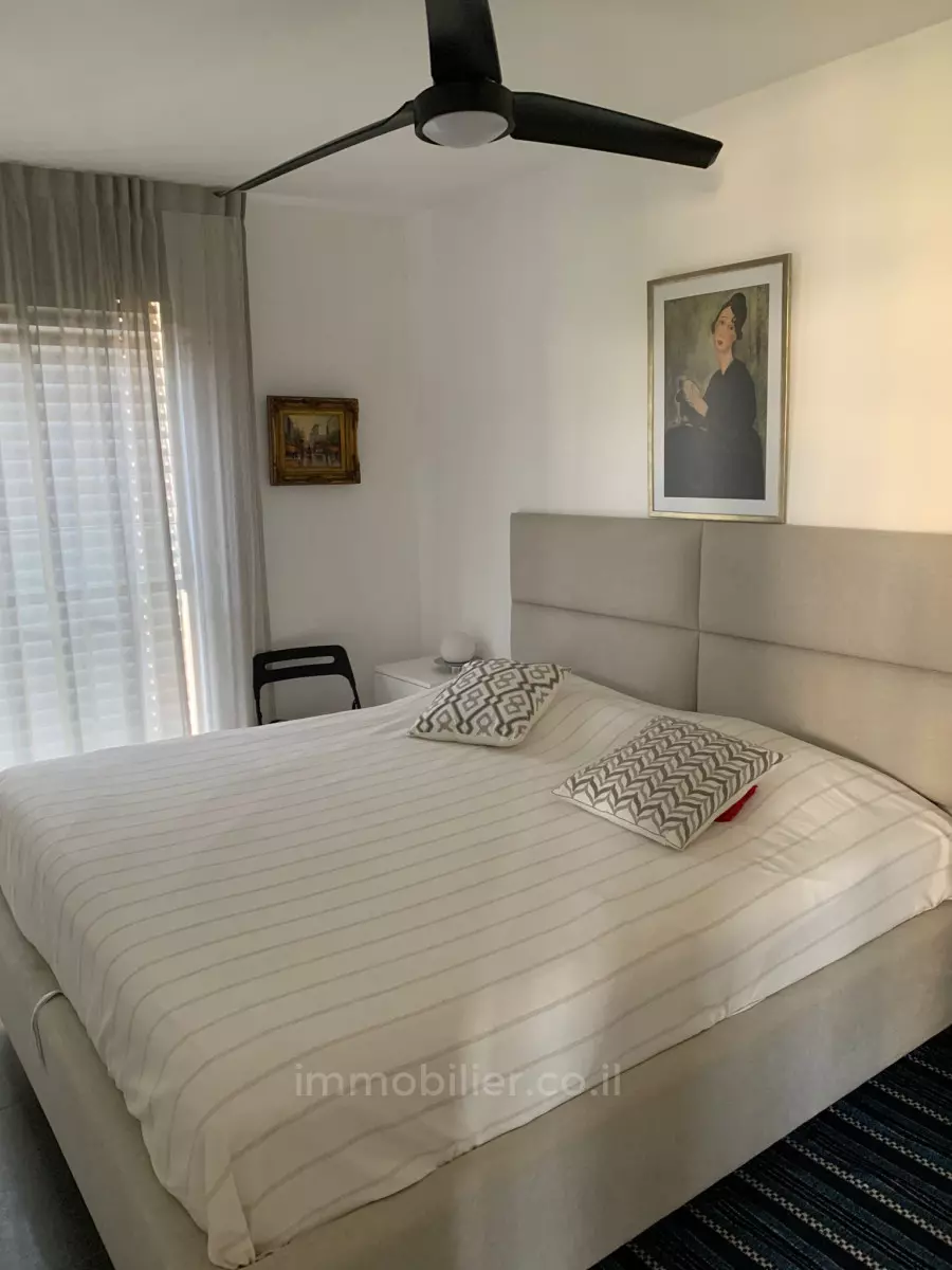Apartamento 3 cômodos Tel Aviv Lev Tel-Aviv 232-IBL-3889