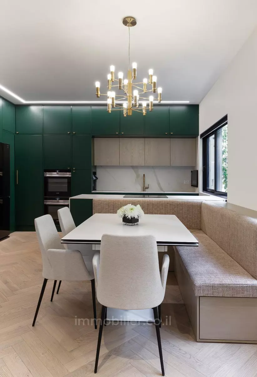 Apartamento 3 cômodos Tel Aviv Região marítima 232-IBL-3958