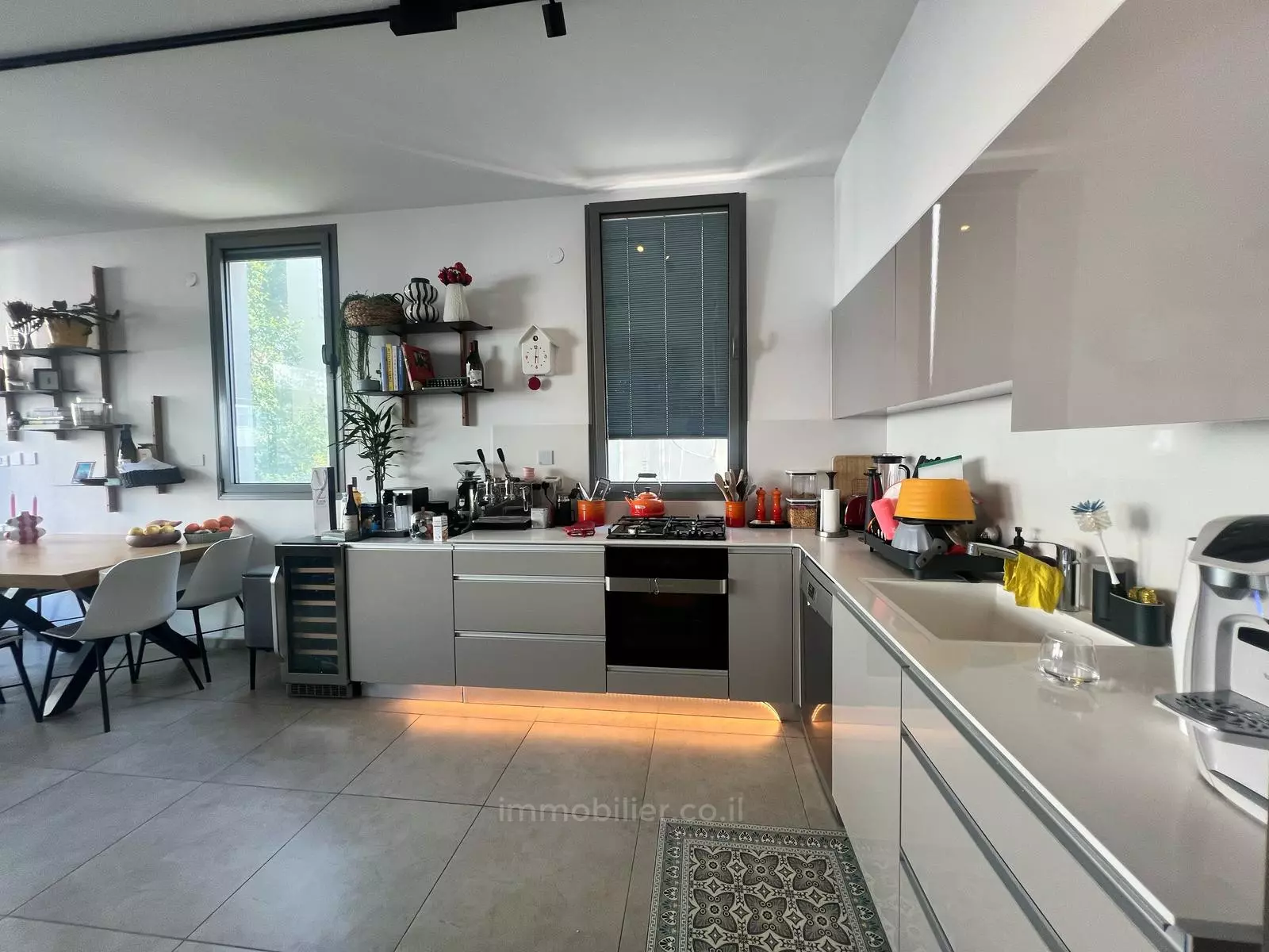 Apartamento 3 cômodos Tel Aviv Região marítima 232-IBL-3970