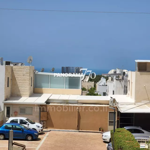 Apartamento 4 cômodos Ascalão Barnea