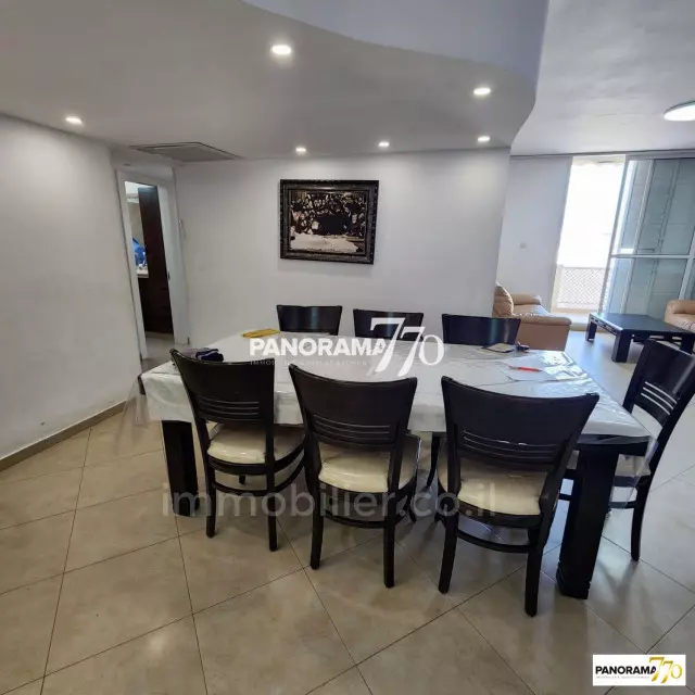 Apartamento 4 cômodos Ascalão Barnea