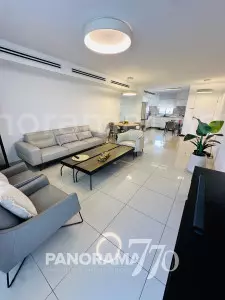 Apartamento 4 cômodos Ascalão Agamim