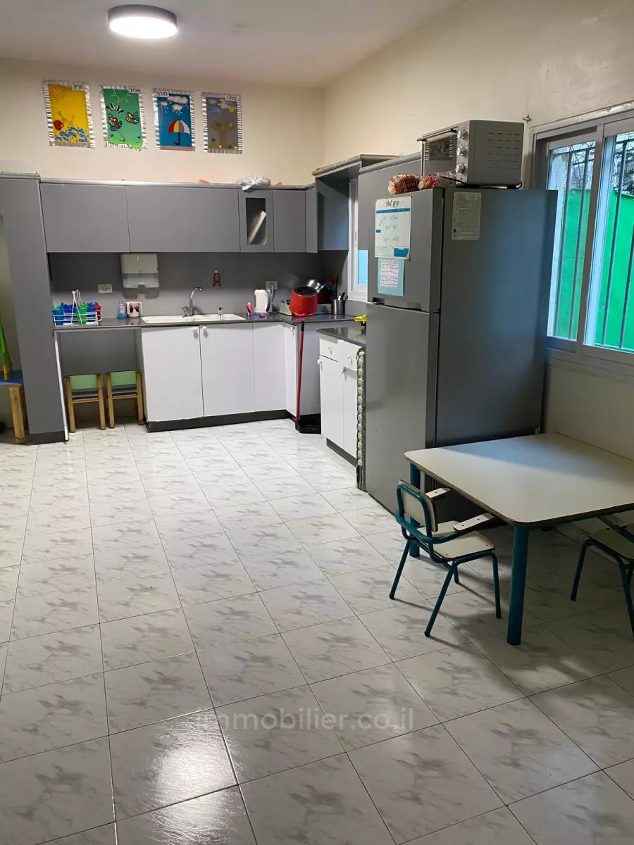 Apartamento garden 3 cômodos Jerusalém Katamon hayeshana 245-IBL-1907