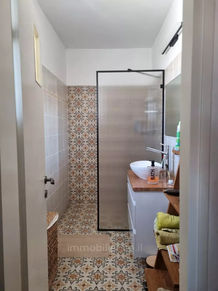 Duplex 6 cômodos Maale Adoumim 03 245-IBL-1908