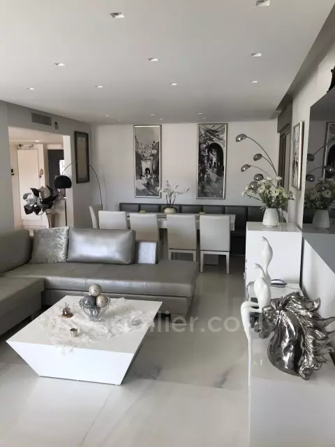 Cobertura 5 cômodos Eilat Ganim beth