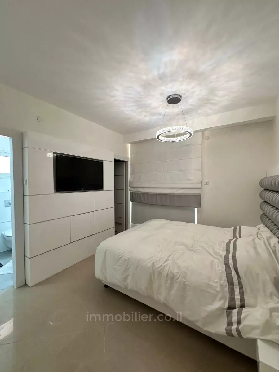 Apartamento 4 cômodos Eilat Bairro dos Hotéis 288-IBL-239