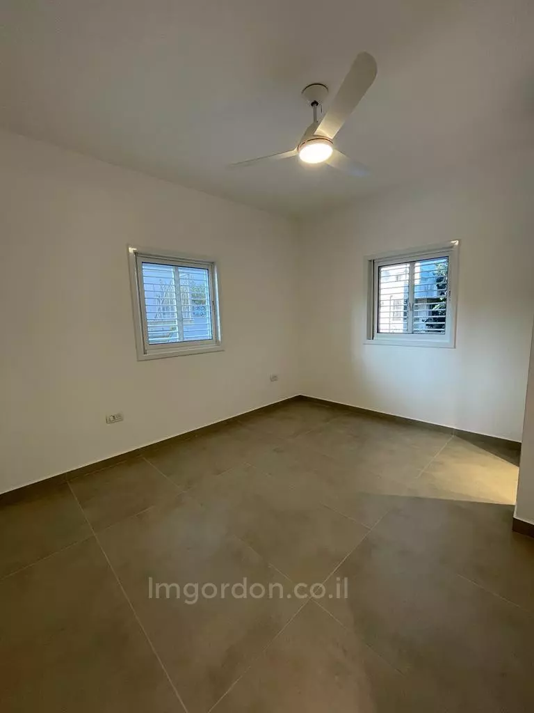 Apartamento 3 cômodos Tel Aviv Região marítima 357-IBL-1575