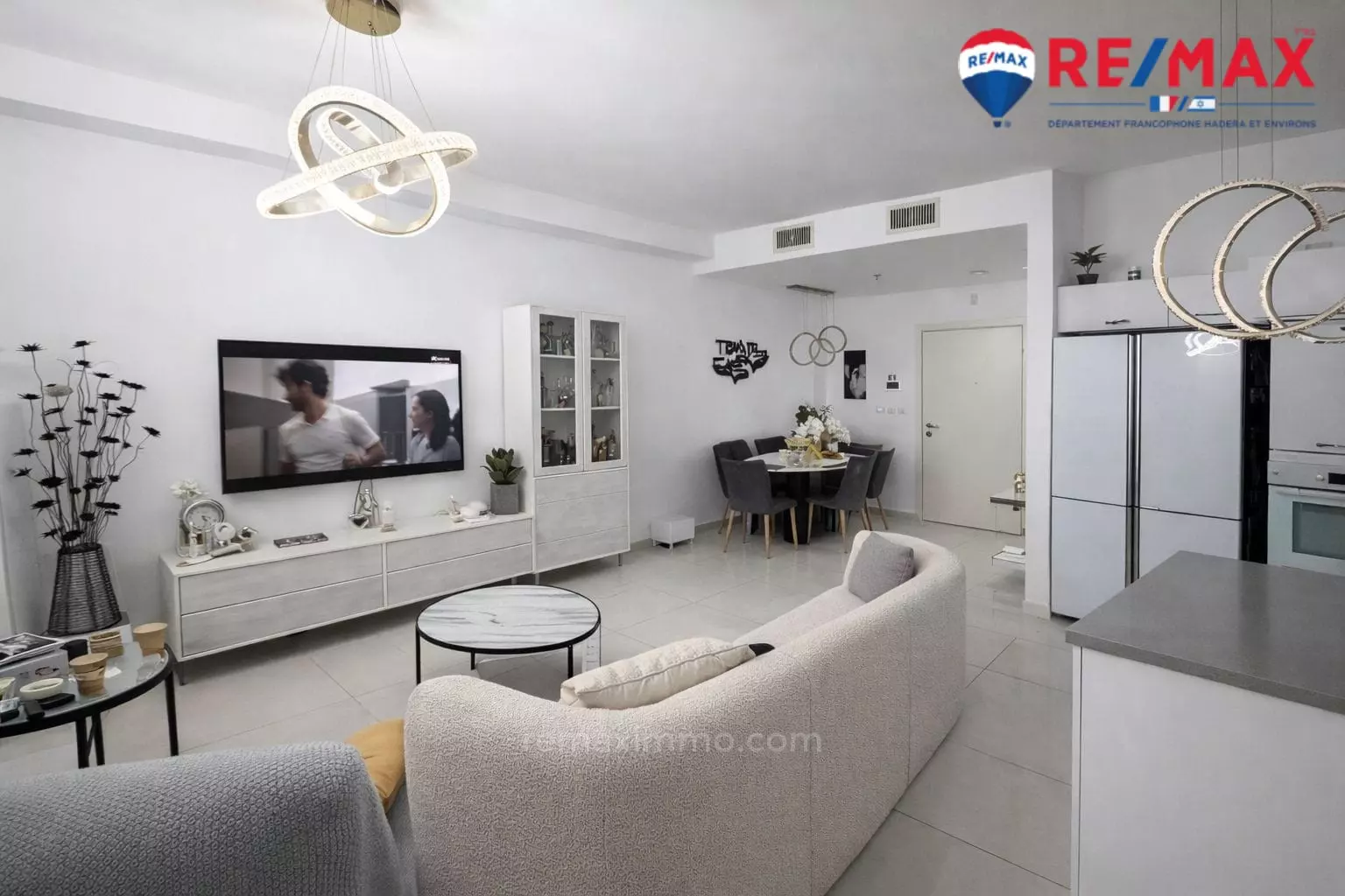 Apartamento 4 cômodos Hadera Centro da cidade 379-IBL-448