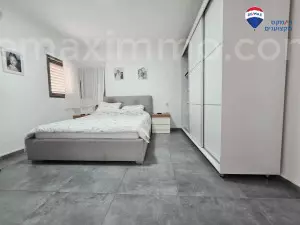 Duplex 6 cômodos Hadera Centro da cidade