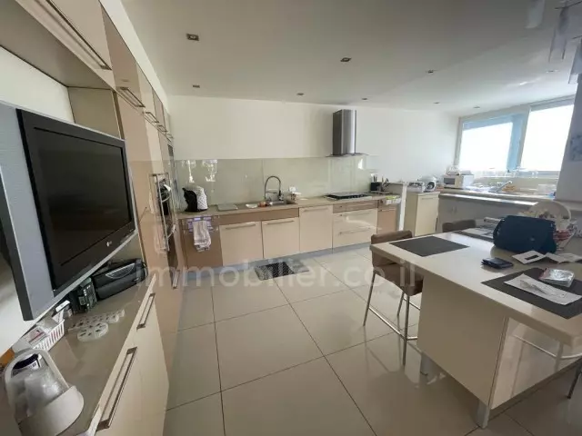 Cobertura 4.5 cômodos Netanya Centro da cidade