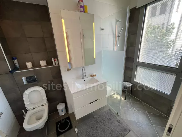 Apartamento 4 cômodos Tel Aviv Levontin