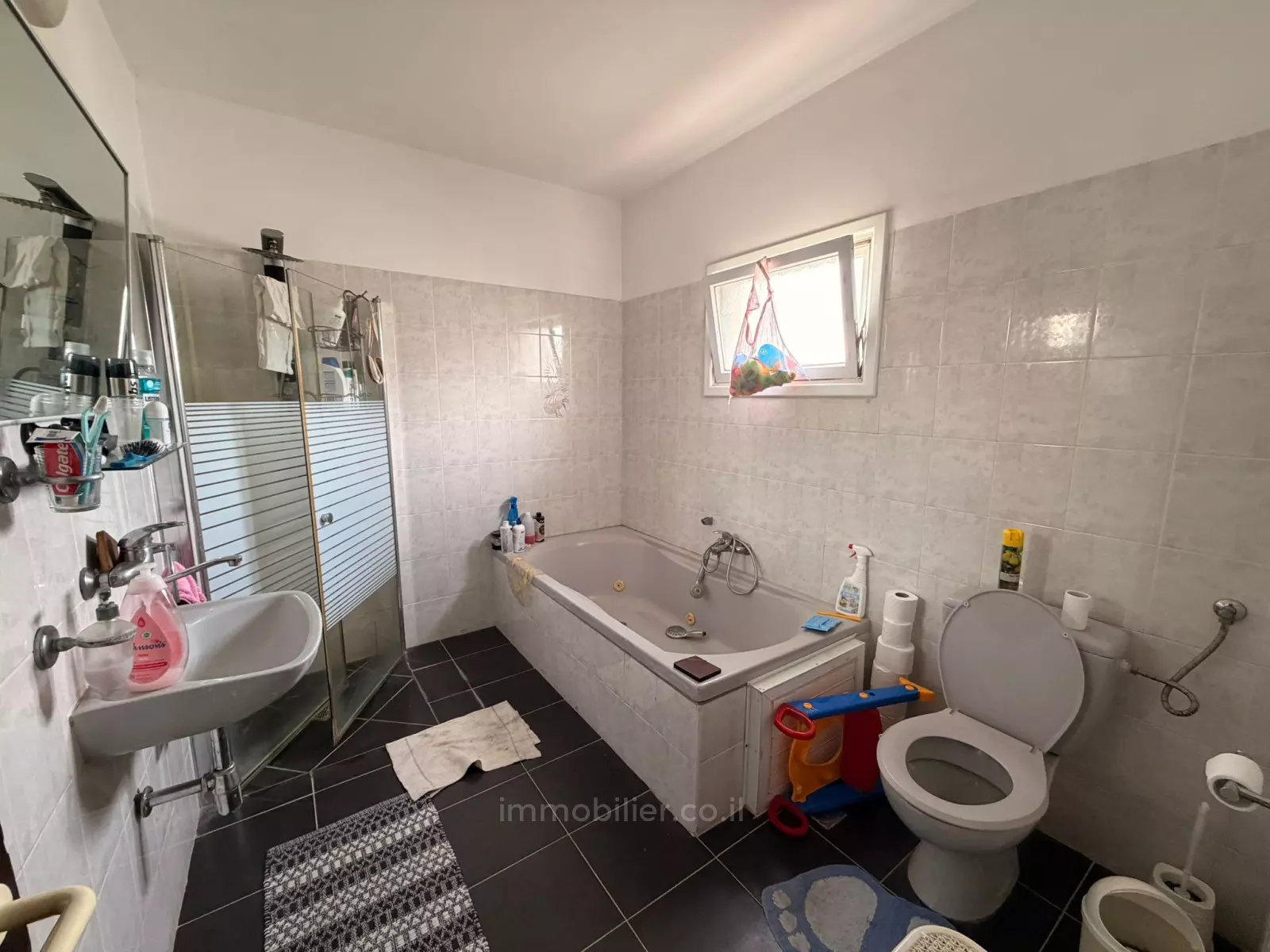 Casa de campo 6 cômodos Netanya Centro da cidade 457-IBL-1541