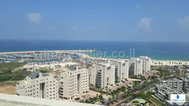 Minicobertura 4.5 cômodos Ashdod Marina