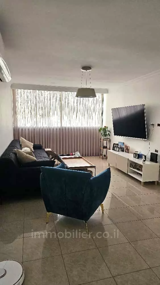 Apartamento 4 cômodos Ashdod Yud Alef 511-IBL-1789