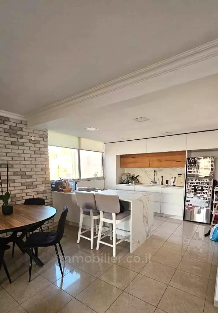 Apartamento 4 cômodos Ashdod Yud Alef 511-IBL-1789