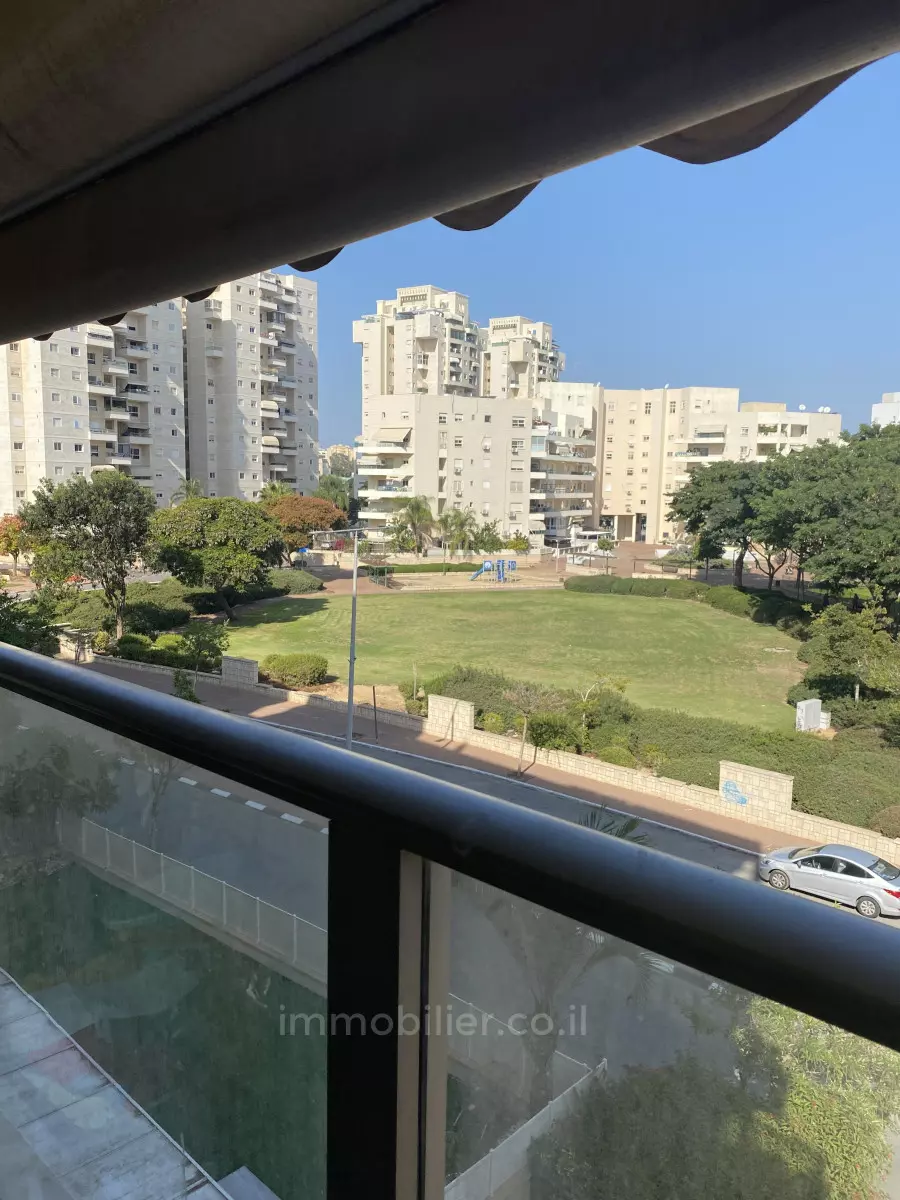 Apartamento 3 cômodos Ascalão Neve Ilan 529-IBL-1
