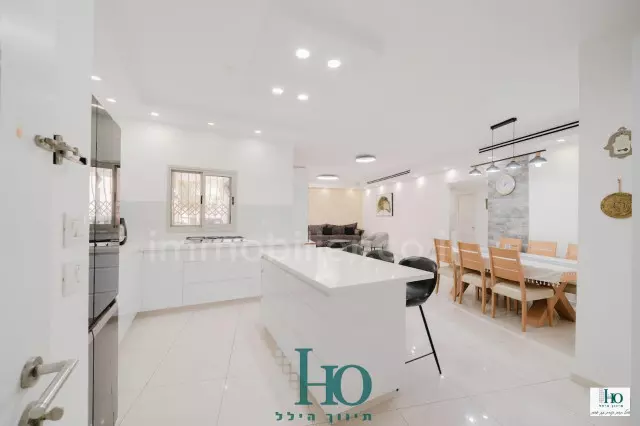 Apartamento 5 cômodos Ascalão Afridar